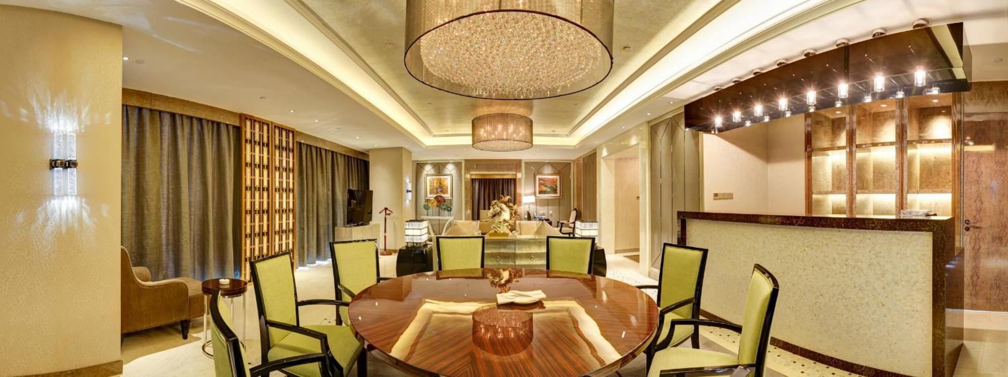 Hotel Ramada Plaza Liuzhou Liudong Zewnętrze zdjęcie